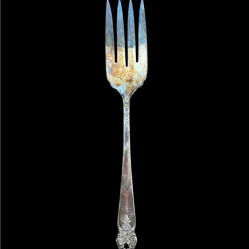 Vintage Oneida Prestige Plate silver-plated Distinction pattern Serving Fork.